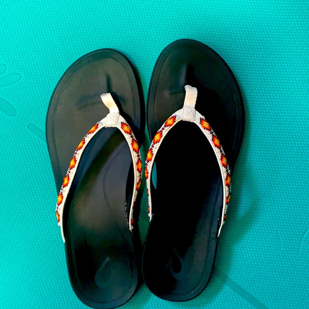 Olukai Ho’Opio sandals/flip flops 9w worn one time
